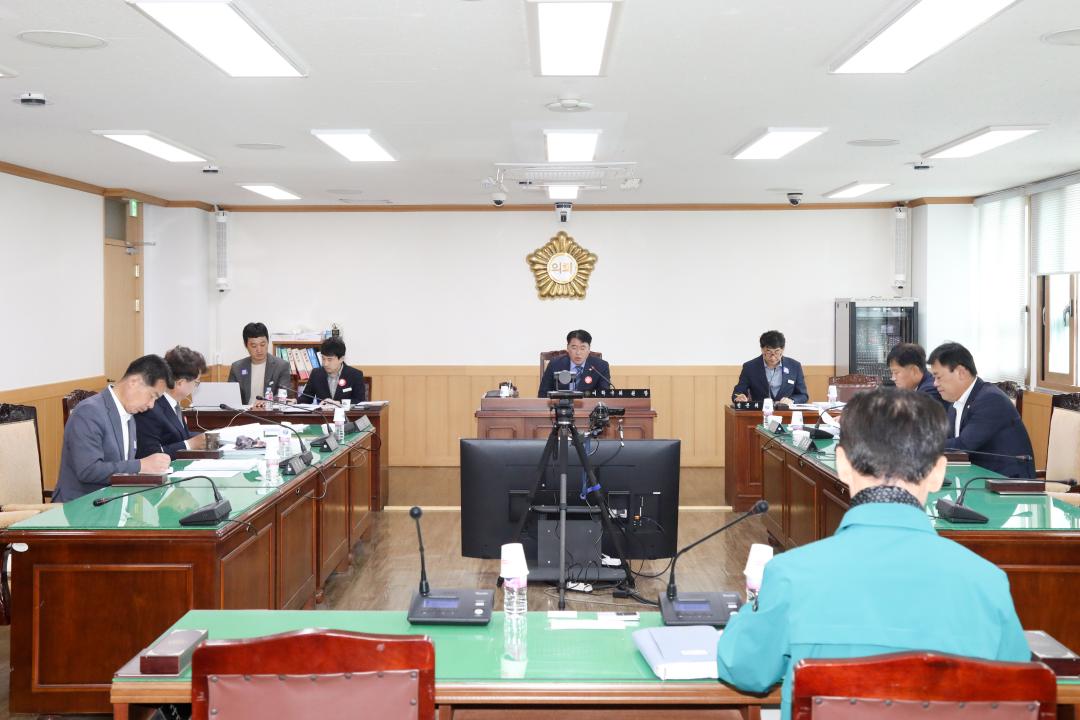 '제278회 경주시의회 임시회 중 경제산업위원회' 게시글의 사진(2) '7BS0A8662.jpg'