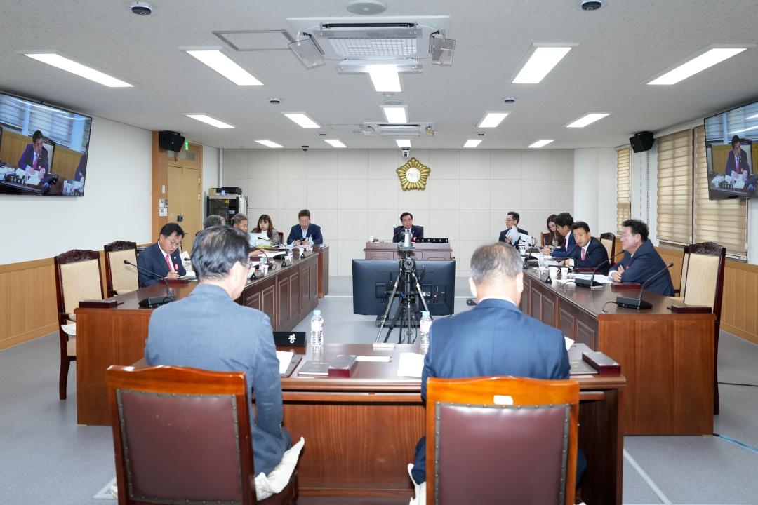 '제278회 경주시의회 임시회 중 행정복지위원회' 게시글의 사진(1) '1DSC02914.jpg'