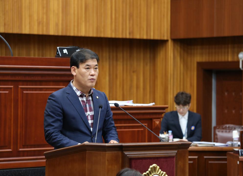 '제245회 임시회(제2차본회의)' 게시글의 사진(1) '19_12_09_18_08_121541.JPG'