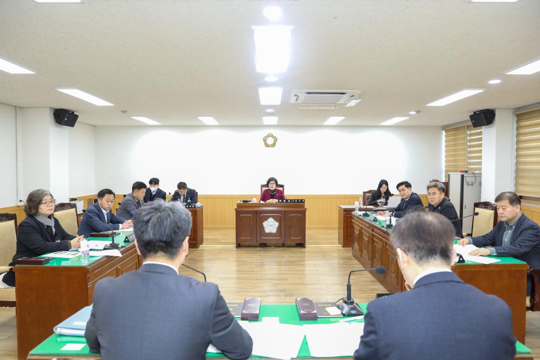 '제273회 경주시의회 임시회 중 의회운영위원회' 게시글의 사진(1) '1.제273회 경주시의회 임시회 중 제1차 의회운영위원회.jpg'