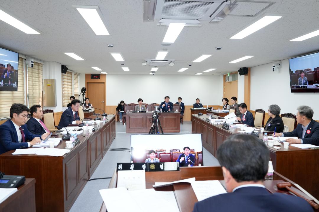 '제278회 경주시의회 임시회 중 행정복지위원회' 게시글의 사진(3) '3DSC02970.jpg'
