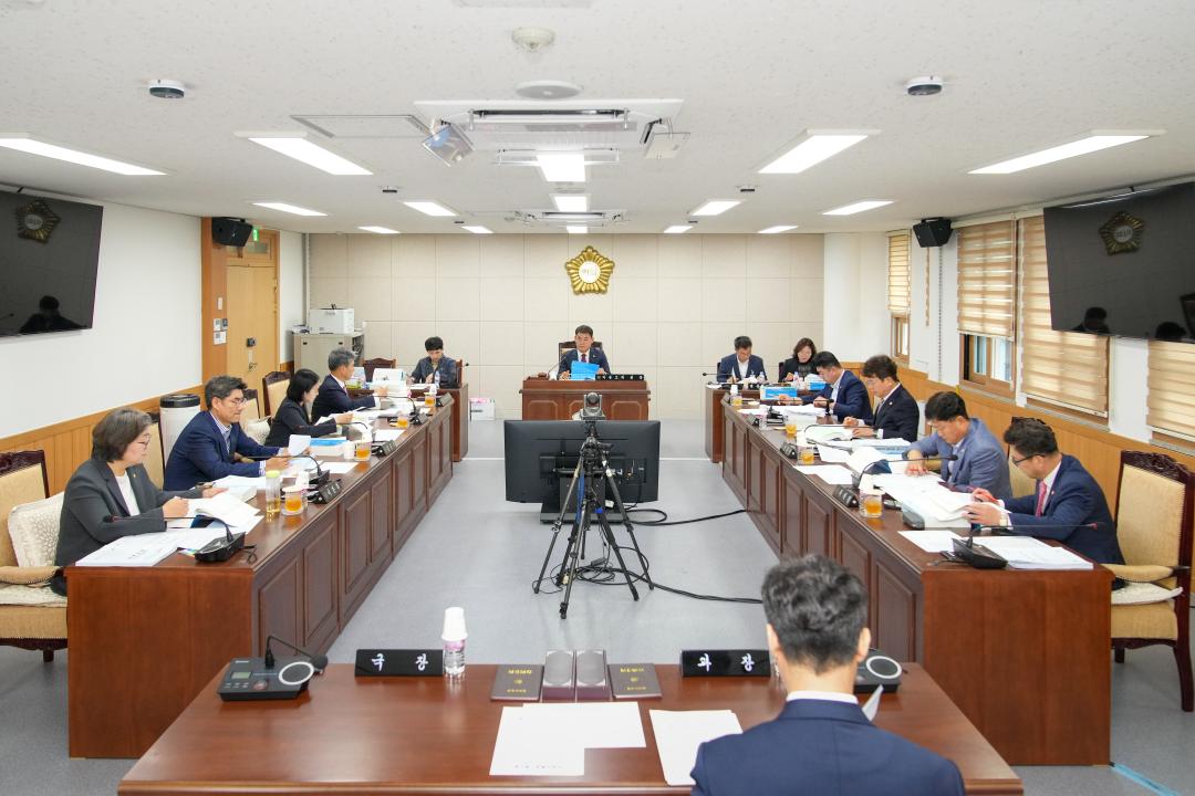 '제276회 제1차 정례회 중 제1차 예산결산특별위원회' 게시글의 사진(1) '01 20230608_(0073)_제276회 경주시의회 제1차 정례회 중 제1차 예산결산특별위원회_DSC00359.jpg'