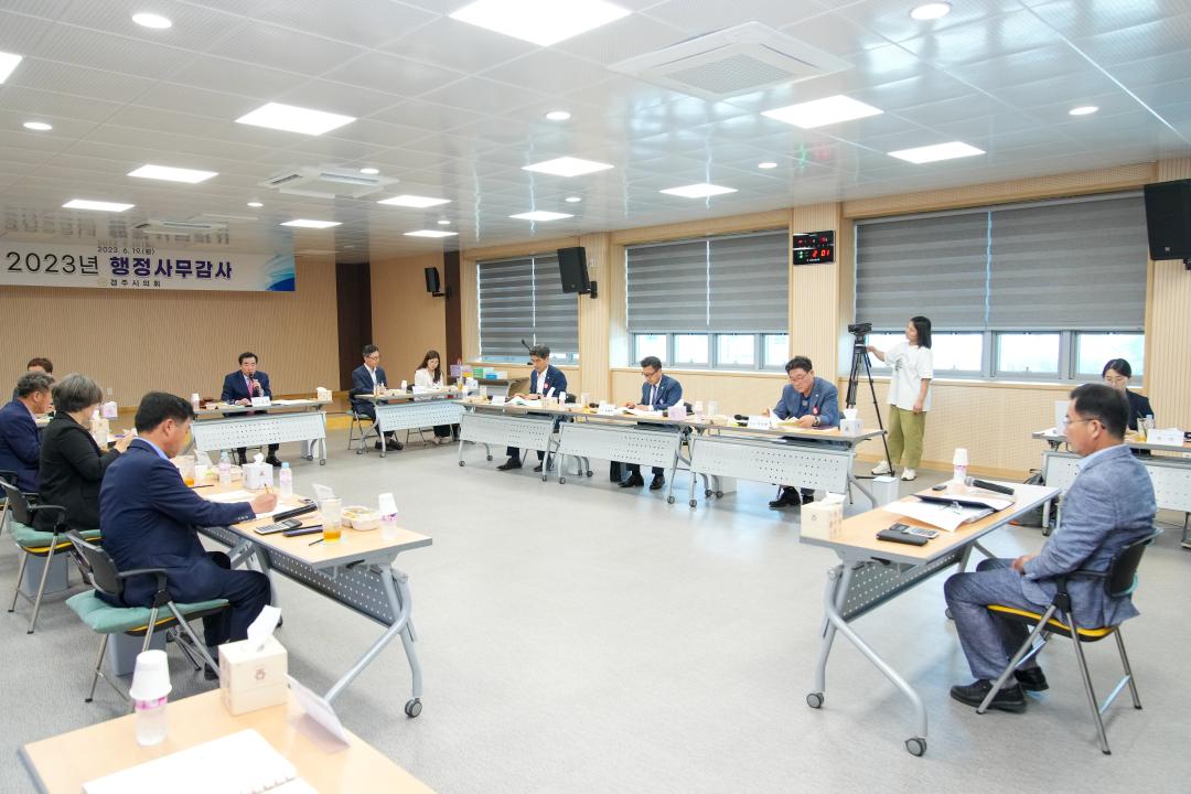 '제276회 경주시의회 제1차 정례회 중 읍면동 행정사무감사(행정복지위원회)' 게시글의 사진(8) '08 20230619_(0391)행정복지위원회 행정사무감사 (천북면)_DSC05526.jpg'