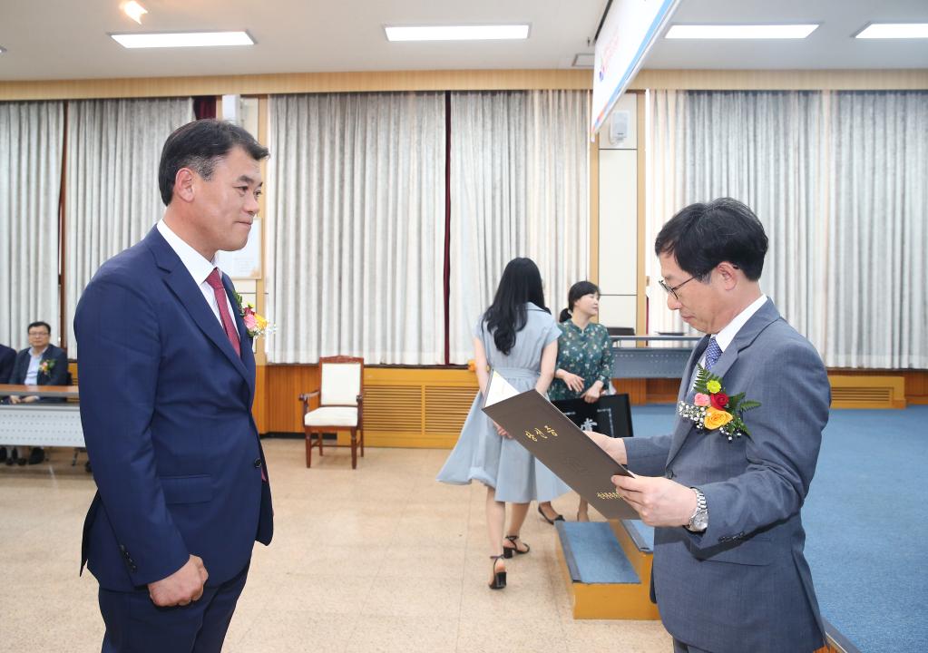 '제7대 전국 동시지방선거 당선증 교부식' 게시글의 사진(1) '18_07_13_10_22_455014.jpg'