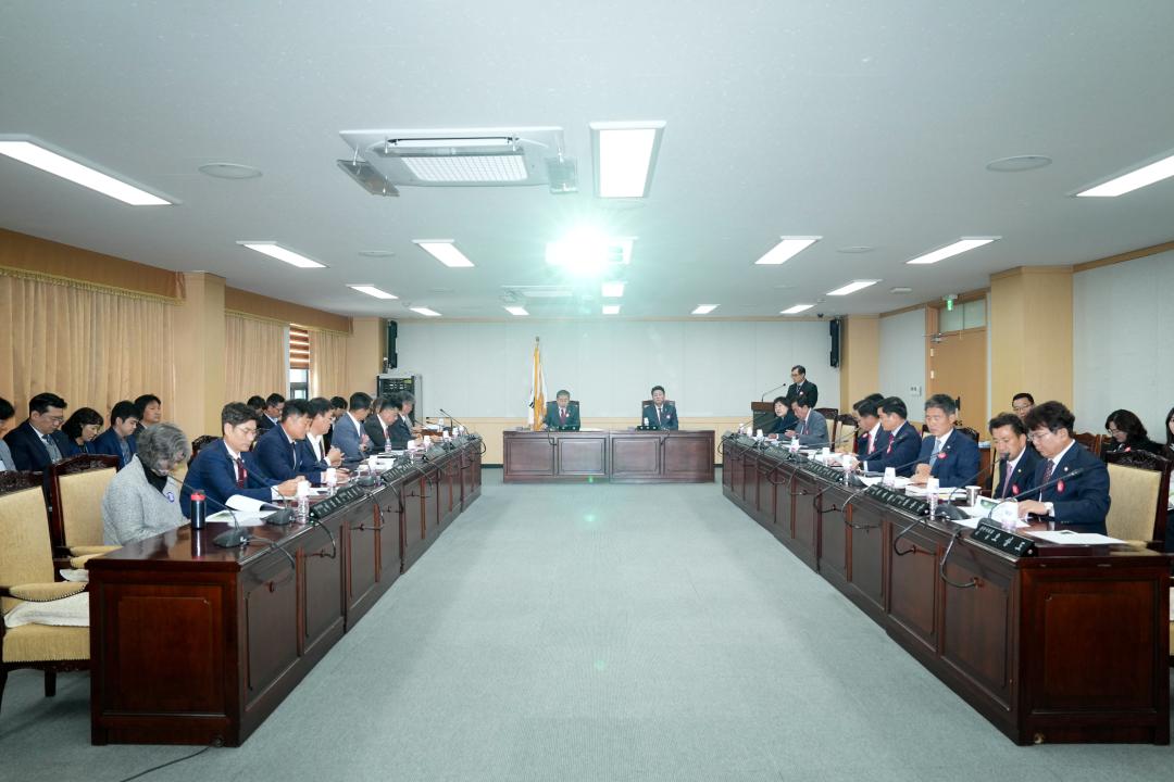 '전체의원 간담회 개최' 게시글의 사진(2) '6.jpg'