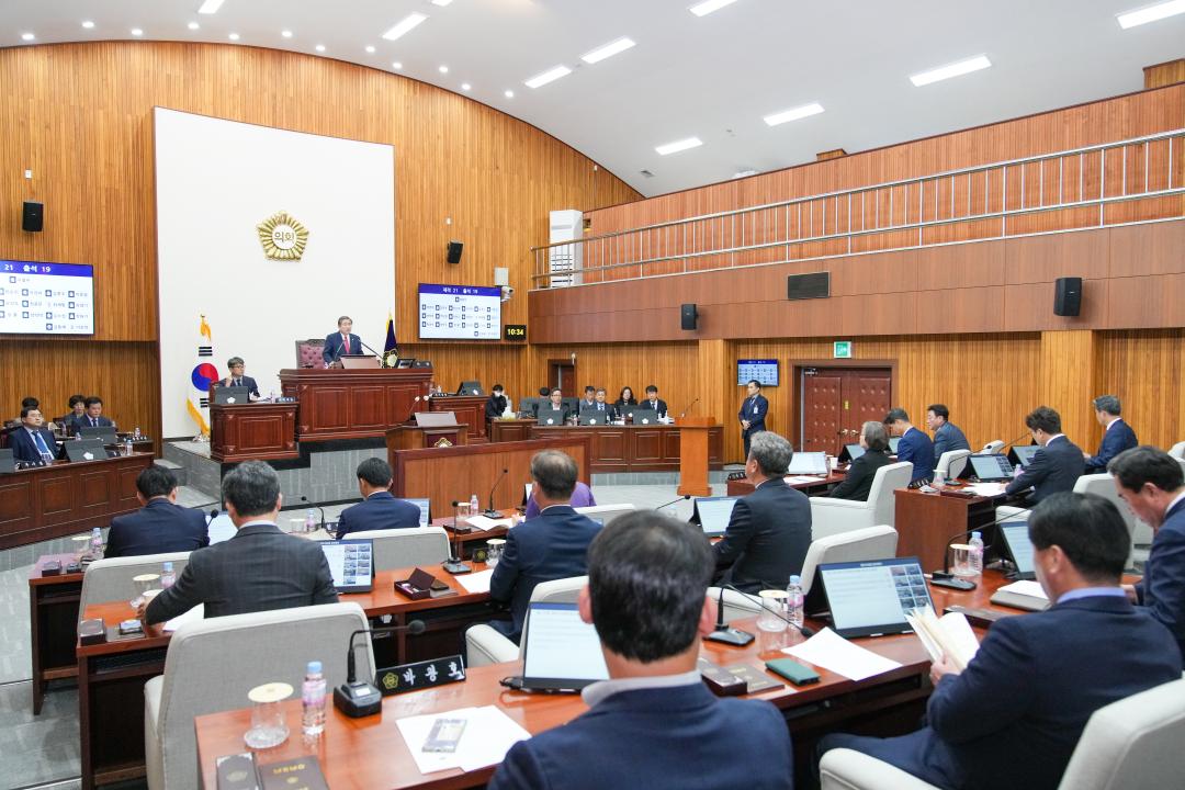 '제275회 경주시의회 임시회' 게시글의 사진(3) '03 20230426_(0019)_제275회 경주시의회 임시회 제1차 본회의_DSC00541.jpg'