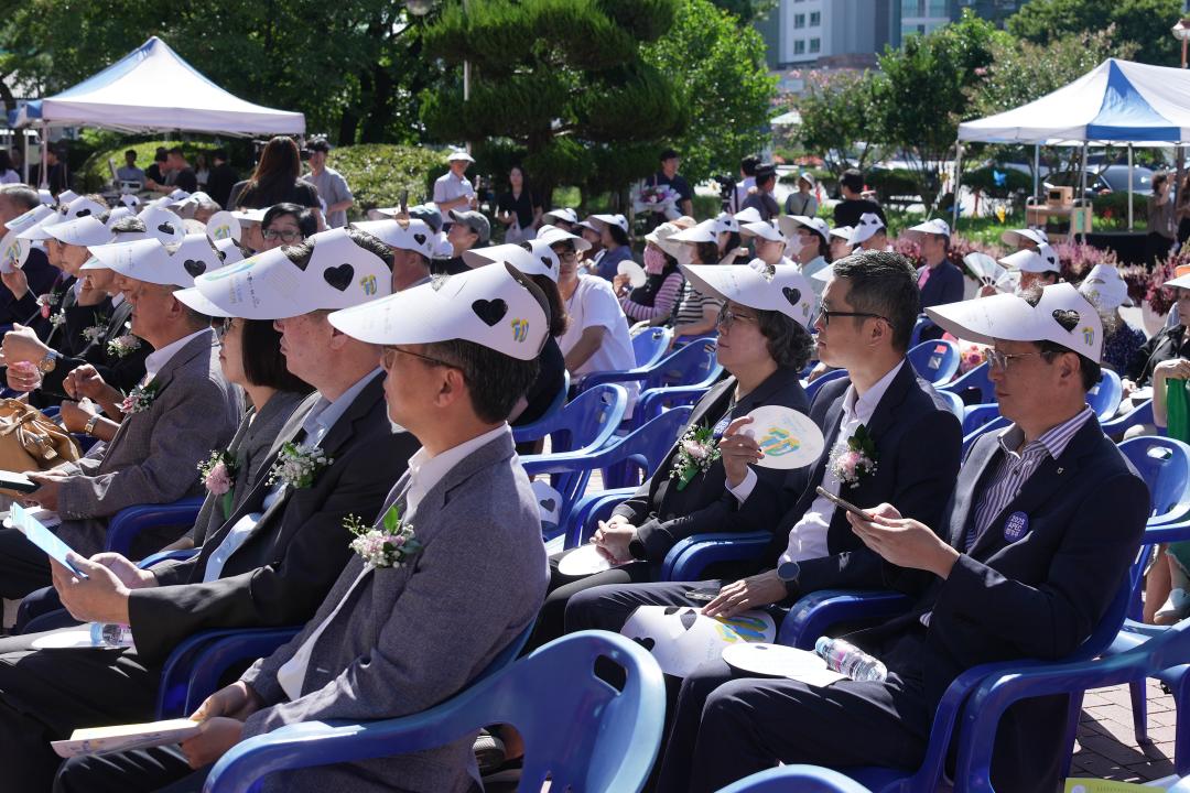 '경주시립도서관 개관 70주년 기념 및 책인 축제' 게시글의 사진(5) '5.jpg'