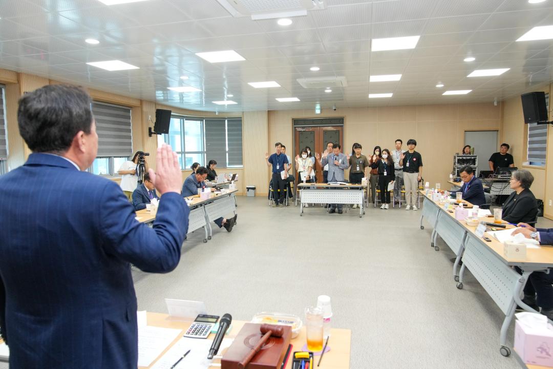 '제276회 경주시의회 제1차 정례회 중 읍면동 행정사무감사(행정복지위원회)' 게시글의 사진(9) '09 20230619_(0436)행정복지위원회 행정사무감사 (천북면)_DSC05571.jpg'