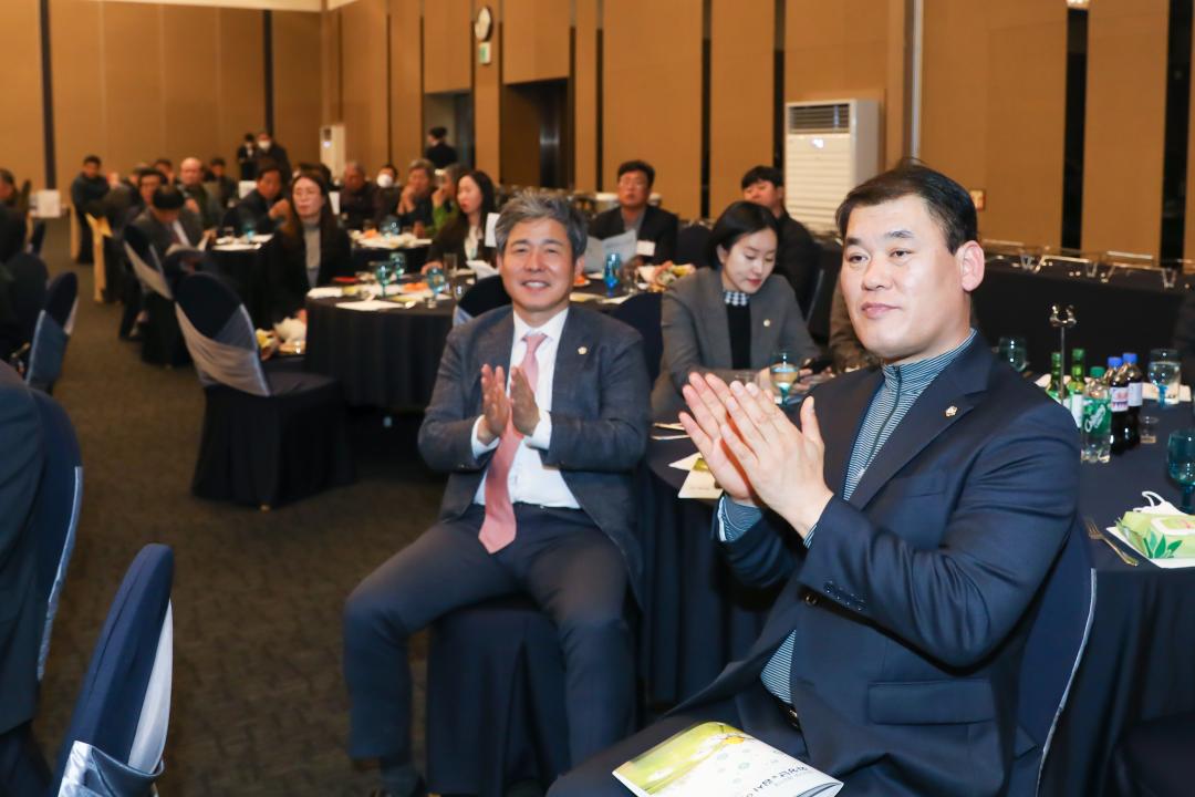 '㈔한국후계농업경영인 경주시연합회 회장단 및 감사 이·취임식' 게시글의 사진(5) '5.jpg'