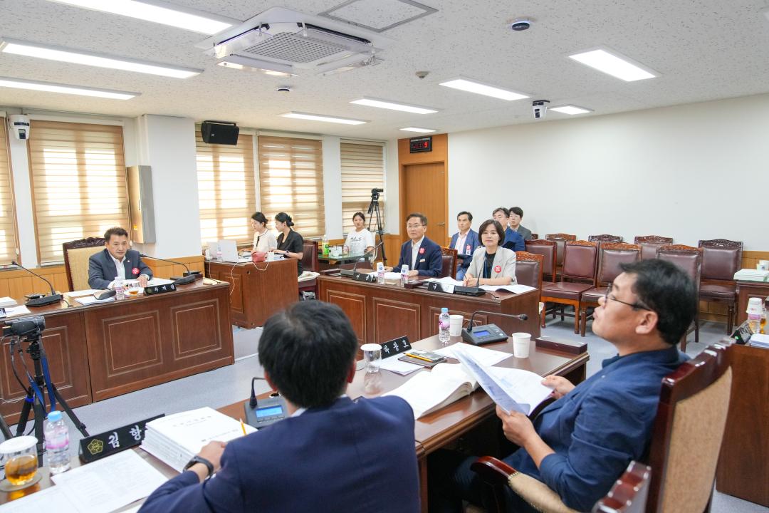 '제277회 경주시의회 임시회  예산결산특별위원회' 게시글의 사진(6) '06 20230907_(0580)_제277회 경주시의회 임시회 중 제1차 예산결산특별위원회_DSC03457.jpg'