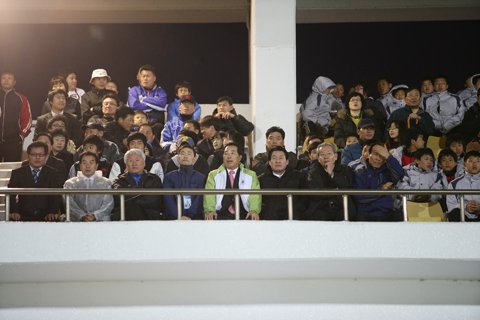 경주시민축구단 홈개막경기 격려