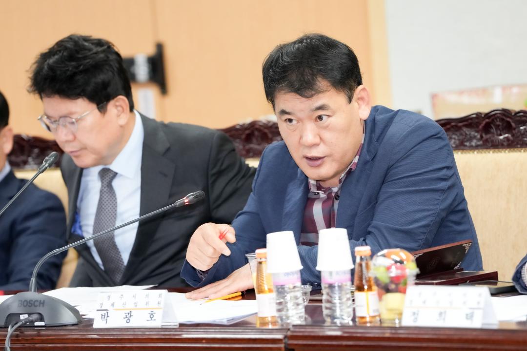 '경제산업위원회 간담회' 게시글의 사진(13) '20240422_ 경제산업위원회 간담회(한국여성농업인 경주시연합회 관련 의견청취) (93).jpg'
