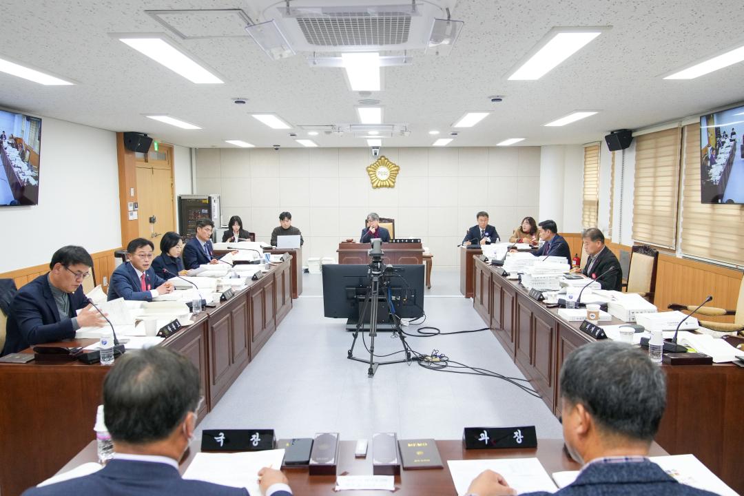 '제279회 경주시의회 제2차 정례회 제1차 예산결산특별위원회' 게시글의 사진(23) '20231206_(0604)_제279회 경주시의회 제2차 정례회 제1차 예산결산특별위원회_DSC02958.jpg'