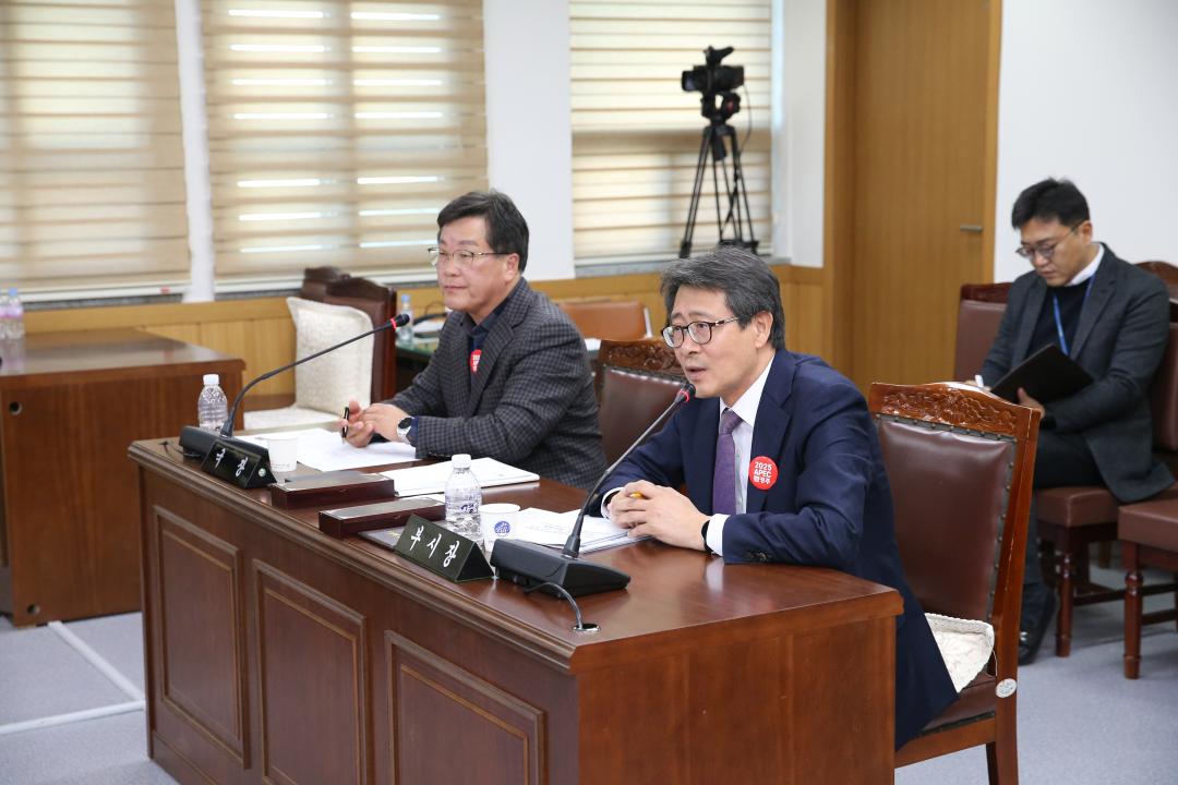 '2025 APEC 경주유치지원 특별위원회 간담회' 게시글의 사진(11) '20231124_(0585)_2025 APEC 경주유치지원 특별위원회 간담회_A21Q3493.jpg'