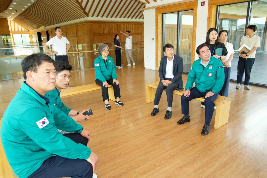 '문화도시위원회 현장방문' 게시글의 사진(28) '20240724_(0359)_문화도시위원회 현장방문(황룡사역사문화관)_DSC00046.jpg'