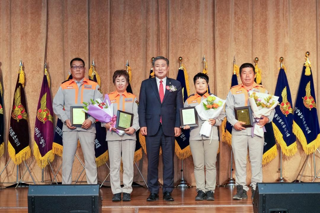 '제3회 의용소방대의 날 기념식' 게시글의 사진(12) '20240319_(0097)_제3회 의용소방대의 날 기념식_DSC09275.jpg'