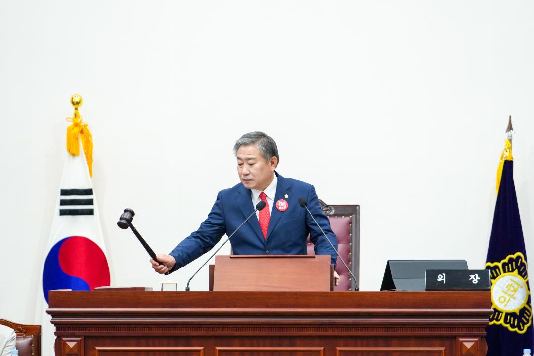 '제282회 경주시의회 제1차 정례회 제2차 본회의' 게시글의 사진(2) '20240627_(0006)_제282회 경주시의회 제1차 정례회 제2차 본회의_DSC01846.jpg'