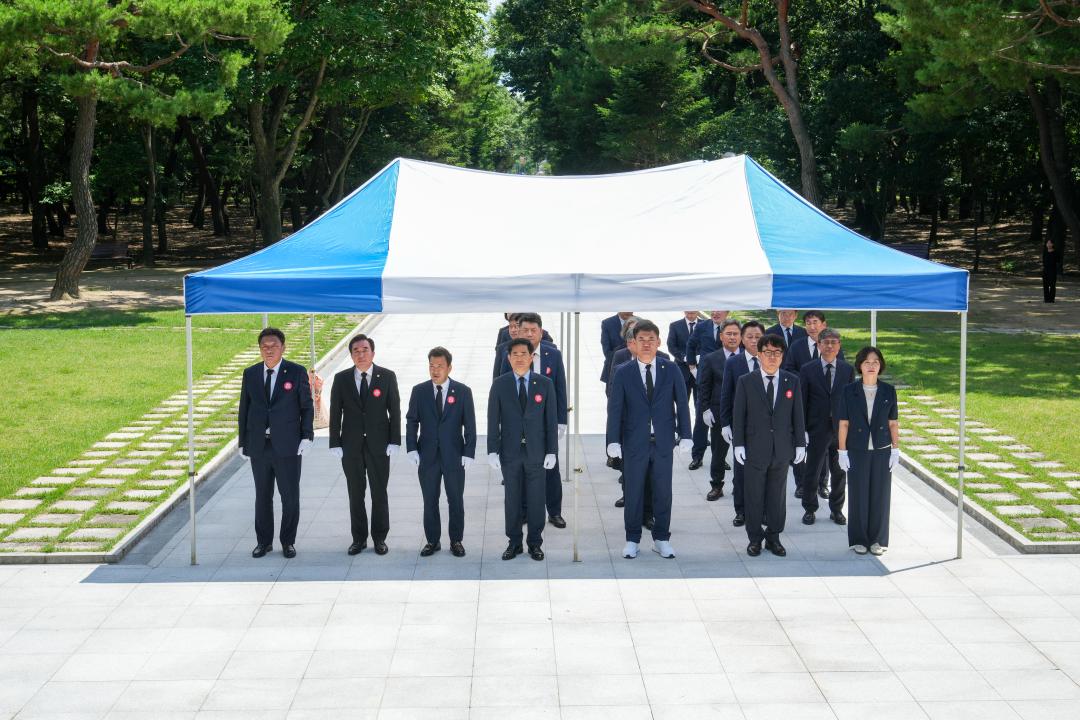'충혼탑 참배' 게시글의 사진(2) '20240705_(0340)_충혼탑 참배_DSC04759.jpg'
