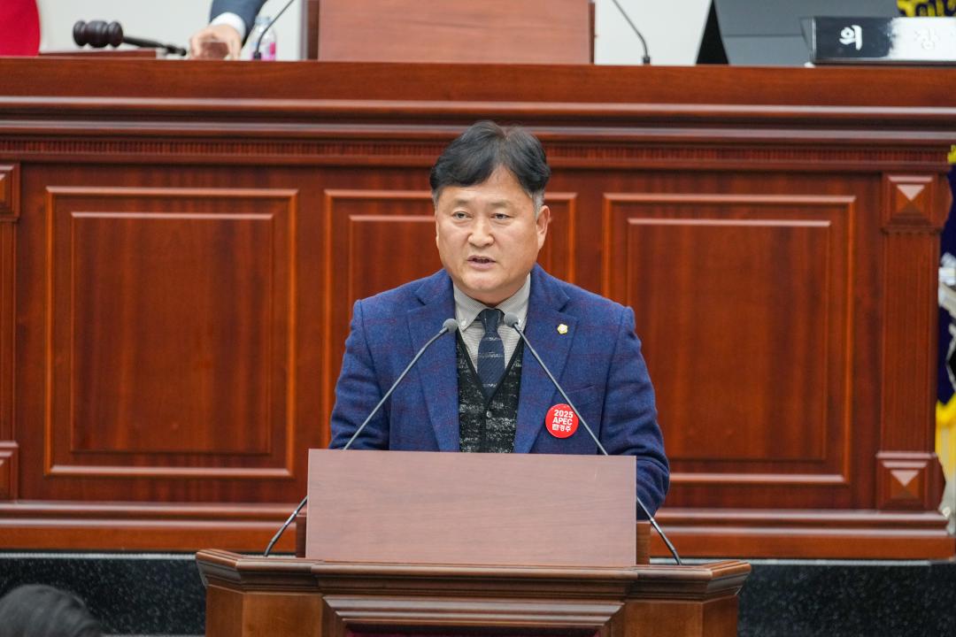 '제279회 경주시의회 제2차 정례회 제3차 본회의' 게시글의 사진(4) '20231220_(0136)_제279회 경주시의회 제2차 정례회 제3차 본회의_DSC06164.jpg'