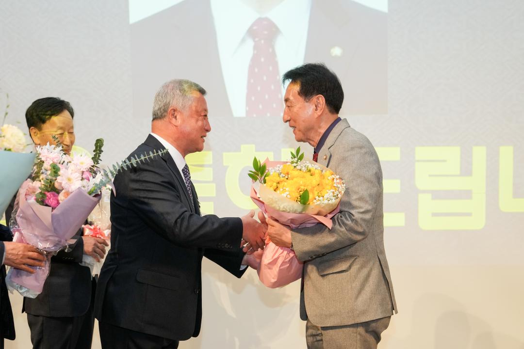 '제22대 국회의원 당선자 초청 환영회 및 상공대상 시상식' 게시글의 사진(8) '20240430_(0639)_제22대 국회의원 당선자 초청 환영회 및 상공대상 시상식_DSC06847.jpg'