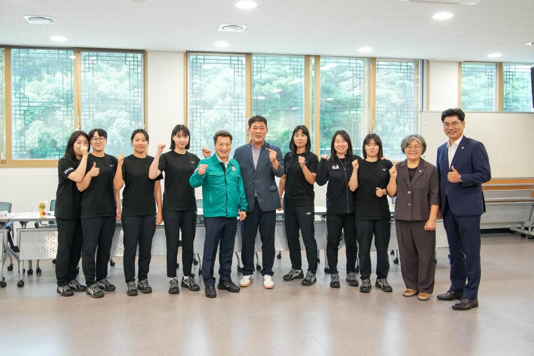 '문화도시위원회 경주시청 직장운동경기부 선수 격려 간담회' 게시글의 사진(23) '20240902_(0330)_문화도시위원회 경주시청 직장운동경기부 선수 격려 간담회_DSC01259.jpg'