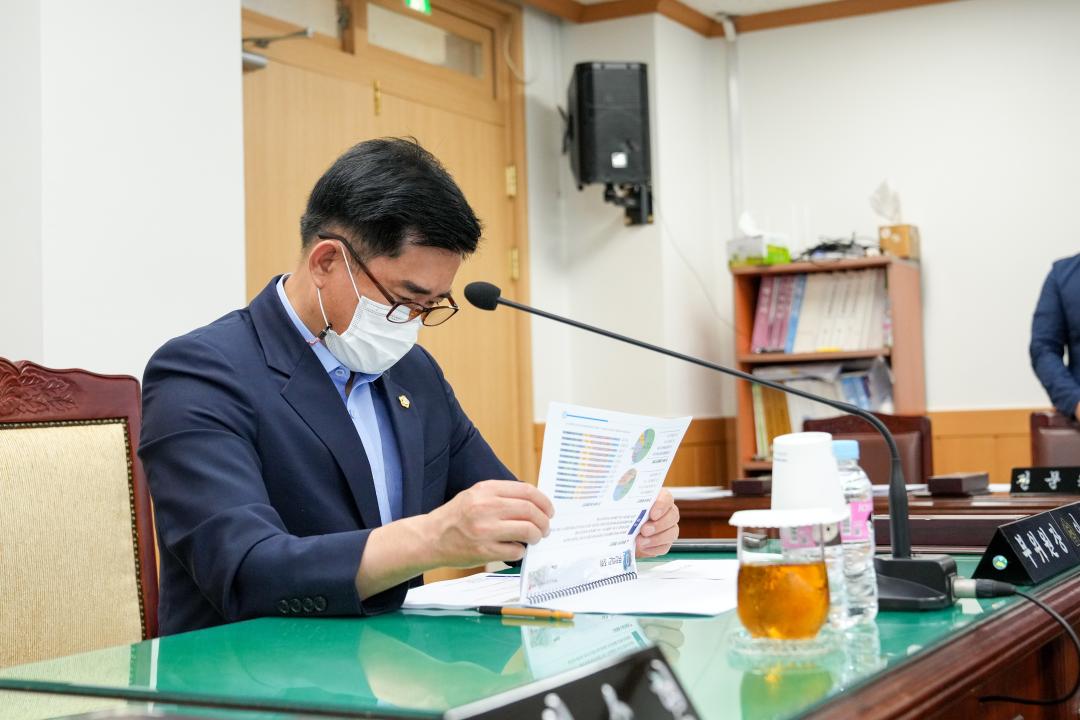 '문화도시위원회 간담회' 게시글의 사진(8) '20220822_(085)_문화도시위원회 간담회_DSC01324.jpg'