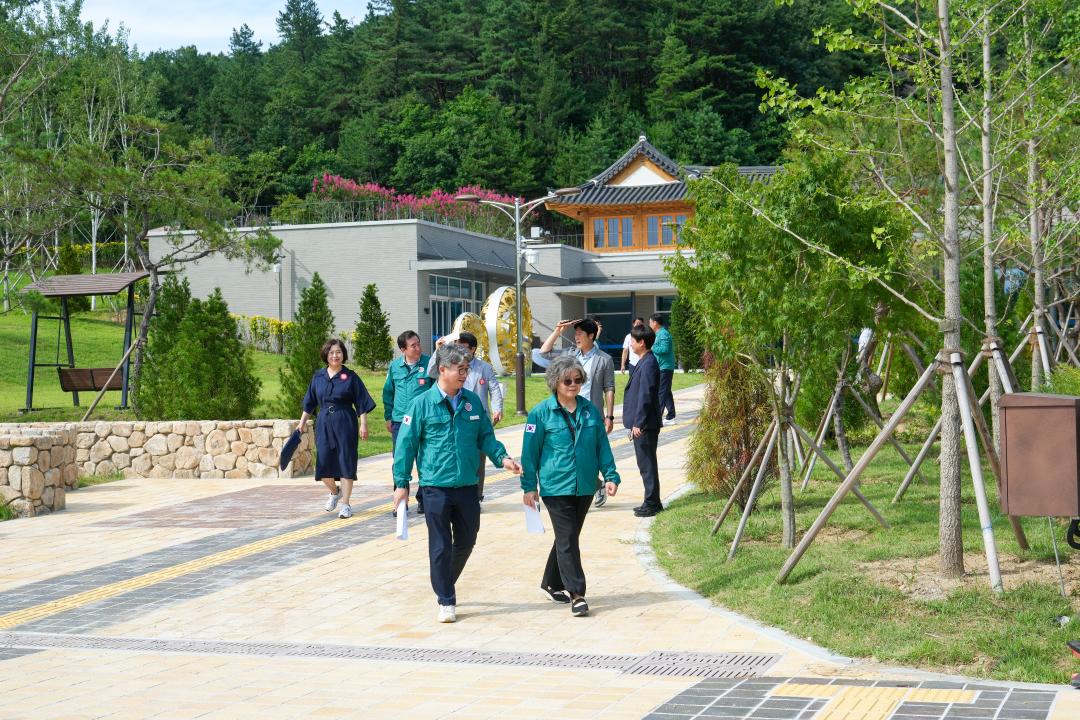 '문화도시위원회 현장방문' 게시글의 사진(25) '20240724_(0290)_문화도시위원회 현장방문(신라금속공예관)_DSC09976.jpg'