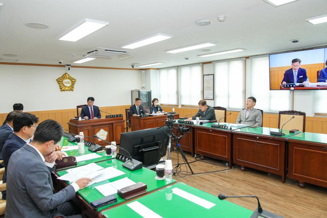 '제282회 경주시의회 제1차 정례회 중 제1차 경제산업위원회' 게시글의 사진(8) '20240610_(0139)_제282회 경주시의회 제1차 정례회 중 제1차 경제산업위원회_DSC07764.jpg'