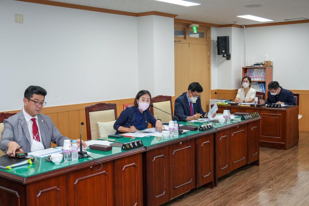 '문화도시위원회 간담회' 게시글의 사진(12) '20220801_(094)_문화도시위원회 간담회_DSC07830.jpg'