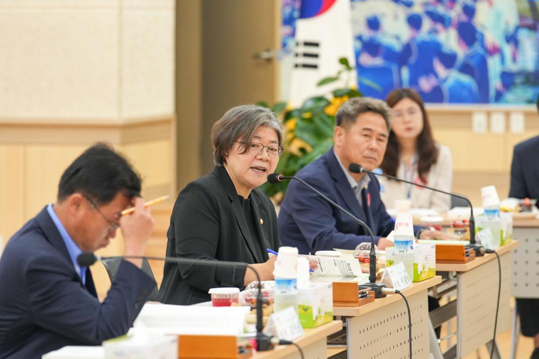 '행정복지위원회 행정사무감사 (안강읍, 천북면)' 게시글의 사진(10) '20230619_(0154)_행정복지위원회 행정사무감사 (안강읍)_DSC05286.jpg'