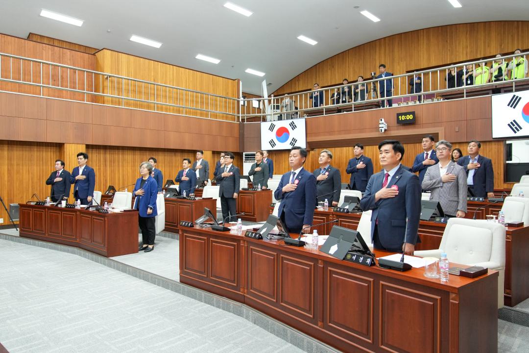 '제283회 경주시의회 임시회 제1차 본회의' 게시글의 사진(3) '20240703_(0111)_제283회 경주시의회 임시회 제1차 본회의_DSC03758.jpg'