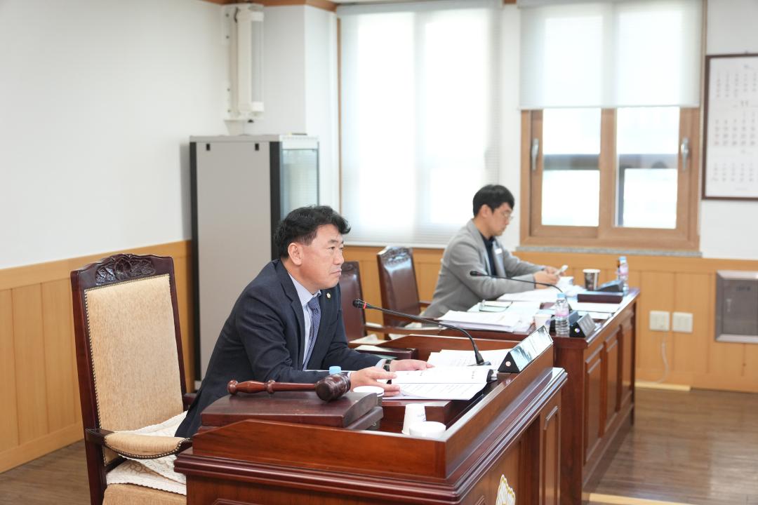 '제279회 경주시의회 제2차 정례회 제1차 경제산업위원회' 게시글의 사진(10) '20231130_(0419)_제279회 경주시의회 제2차 정례회 제1차 경제산업위원회_DSC01887.jpg'
