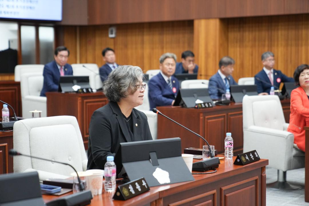 '제277회 경주시의회 임시회 제2차 본회의' 게시글의 사진(18) '20230914_(0250)_제277회 경주시의회 임시회 제2차 본회의_DSC05162.jpg'