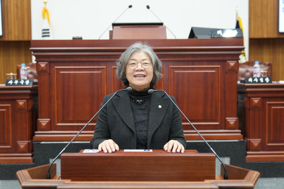 '제287회 경주시의회 제2차 정례회 중 제4차 본회의' 게시글의 사진(10) '20241220_(0023)_제287회 경주시의회 제2차 정례회 중 제4차 본회의_DSC09501.jpg'
