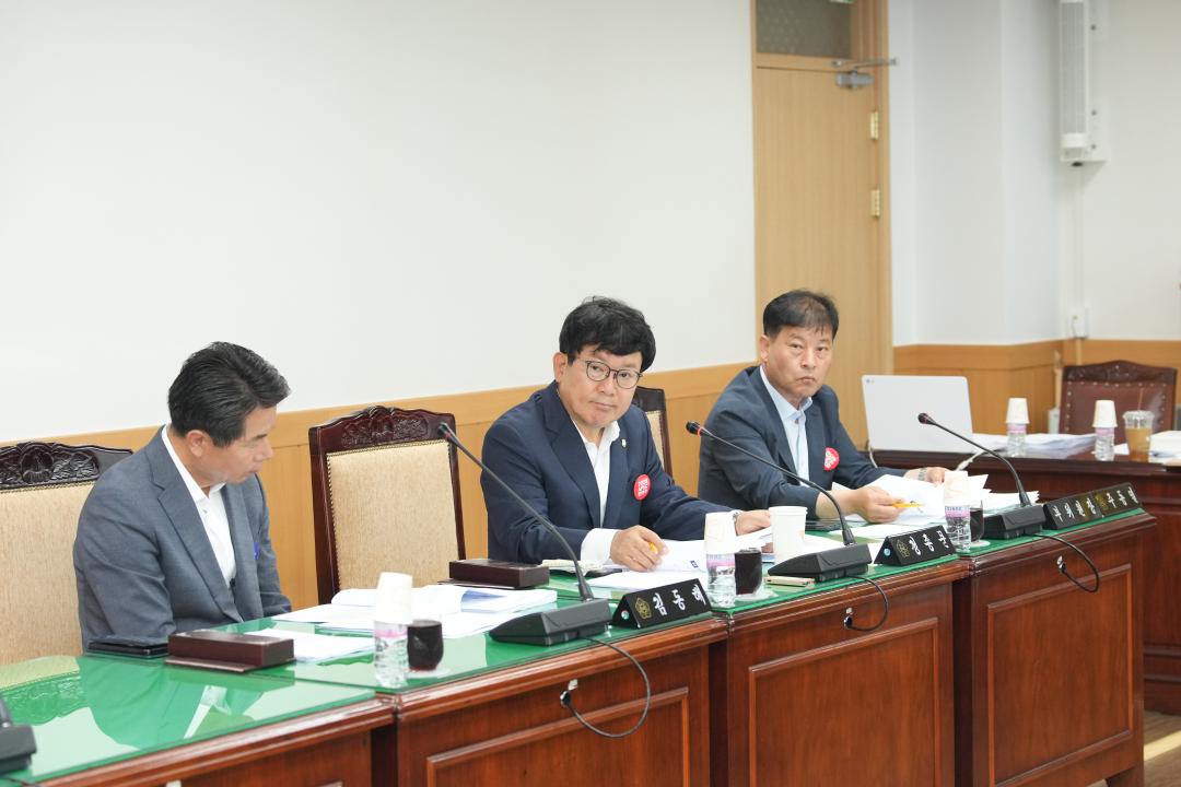 '제282회 경주시의회 제1차 정례회 중 제1차 경제산업위원회' 게시글의 사진(7) '20240610_(0168)_제282회 경주시의회 제1차 정례회 중 제1차 경제산업위원회_DSC07800.jpg'
