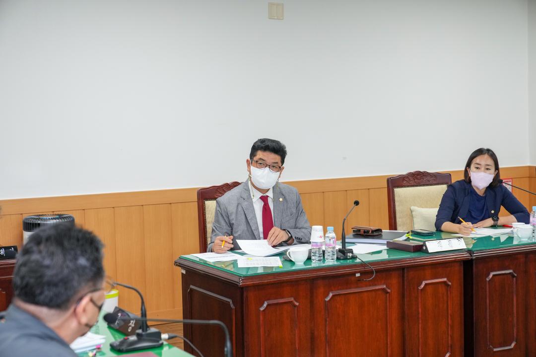 '문화도시위원회 간담회' 게시글의 사진(15) '20220801_(159)_문화도시위원회 간담회_DSC07898.jpg'