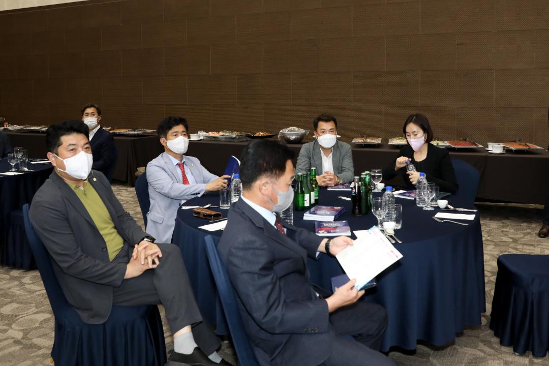 '화랑대기 전국 유소년축구대회 개회식 및 환영만찬' 게시글의 사진(17) '20220802_2022 화랑대기 전국 유소년축구대회 개회식 및 환영만찬 (260).jpg'