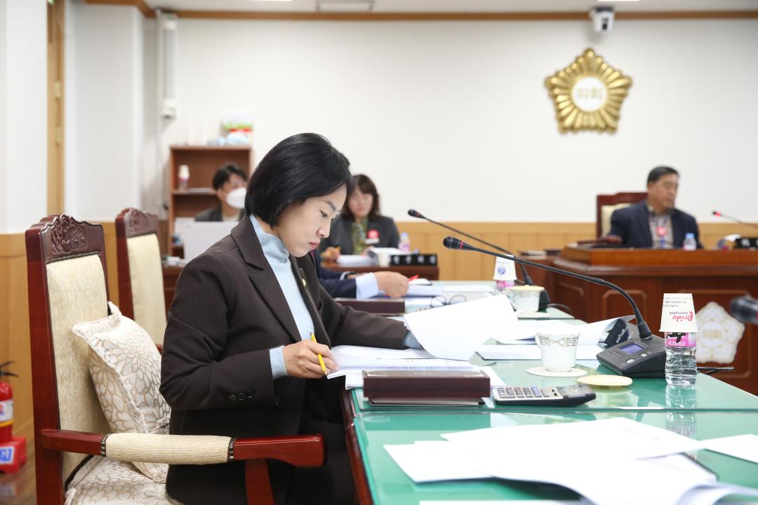 '문화도시위원회 간담회' 게시글의 사진(8) '09 20231109_(0058)_문화도시위원회 간담회_AD2J1015.jpg'