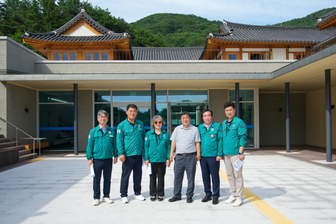 '문화도시위원회 현장방문' 게시글의 사진(21) '20240724_(0266)_문화도시위원회 현장방문(신라금속공예관)_DSC09952.jpg'