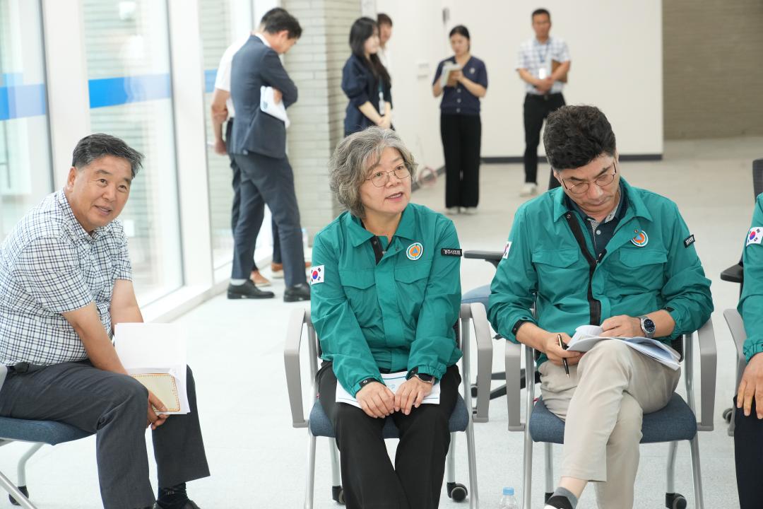 '문화도시위원회 현장방문' 게시글의 사진(7) '20240724_(0098)_문화도시위원회 현장방문(신라금속공예관)_DSC09783.jpg'