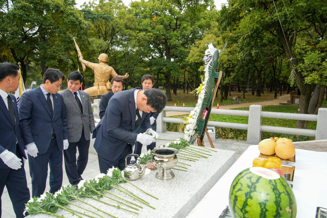 '제5회 참전자 추모 및 명예선양비 기념식' 게시글의 사진(15) '15 20241104_(0090)_제5회 참전자 추모 및 명예선양비 기념식_DSC03316.jpg'
