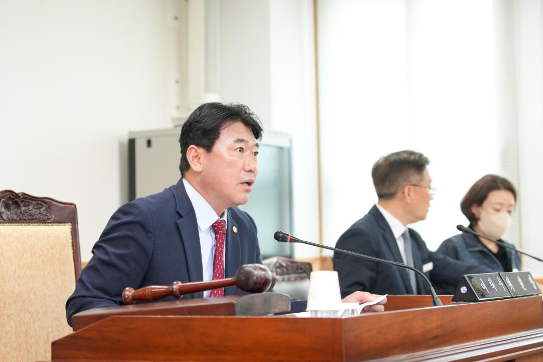 '제282회 경주시의회 제1차 정례회 중 제1차 경제산업위원회' 게시글의 사진(11) '20240610_(0185)_제282회 경주시의회 제1차 정례회 중 제1차 경제산업위원회_DSC07822.jpg'