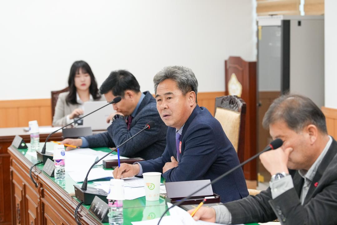 '제279회 경주시의회 제2차 정례회 제2차 의회운영위원회' 게시글의 사진(12) '20231214_(0165)_제279회 경주시의회 제2차 정례회 제2차 의회운영위원회_DSC04761.jpg'