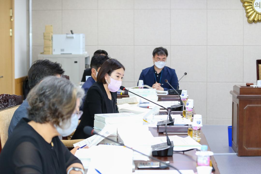 '제270회 임시회 예산결산특별위원회 1차 회의' 게시글의 사진(9) '20220810_제270회 임시회 예산결산특별위원회 1차 회의 (48).jpg'