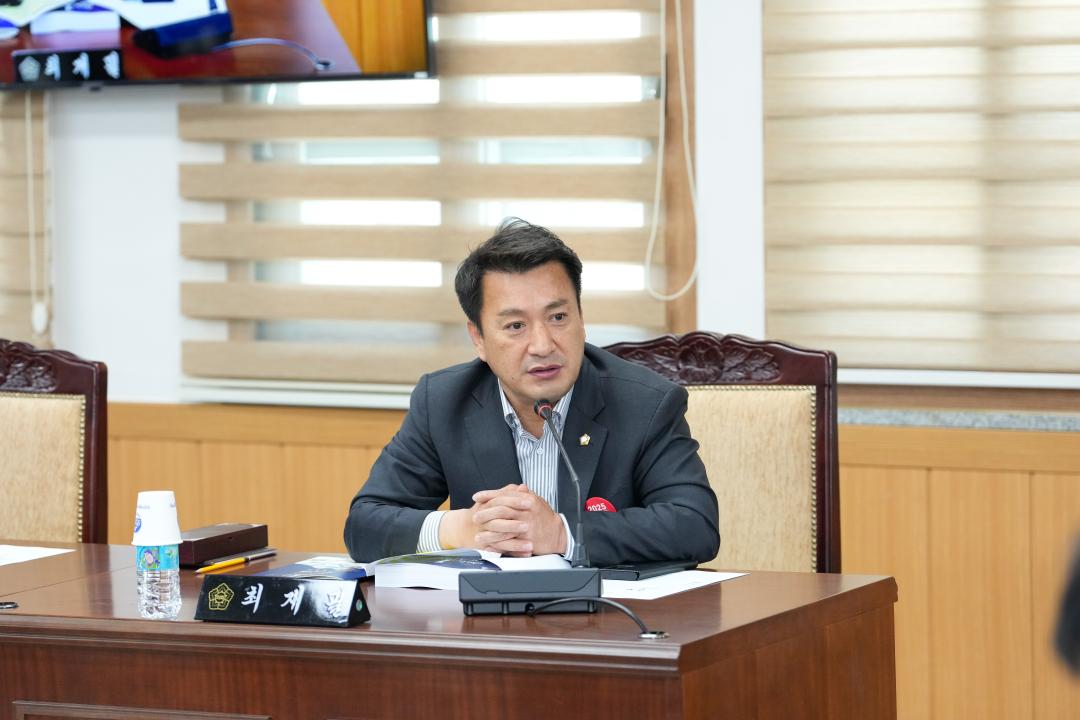 '2025 APEC 경주유치지원 특별위원회 간담회' 게시글의 사진(6) '20240510_(0083)_2025 APEC 경주유치지원 특별위원회 간담회_DSC09833.jpg'