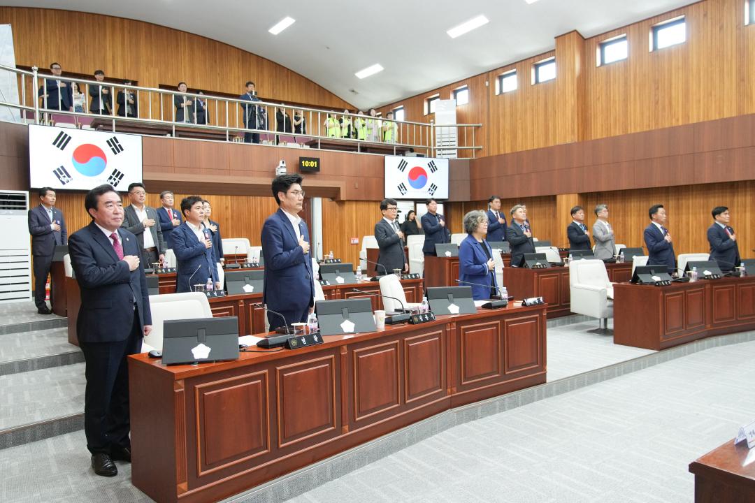'제283회 경주시의회 임시회 제1차 본회의' 게시글의 사진(4) '20240703_(0113)_제283회 경주시의회 임시회 제1차 본회의_DSC03760.jpg'