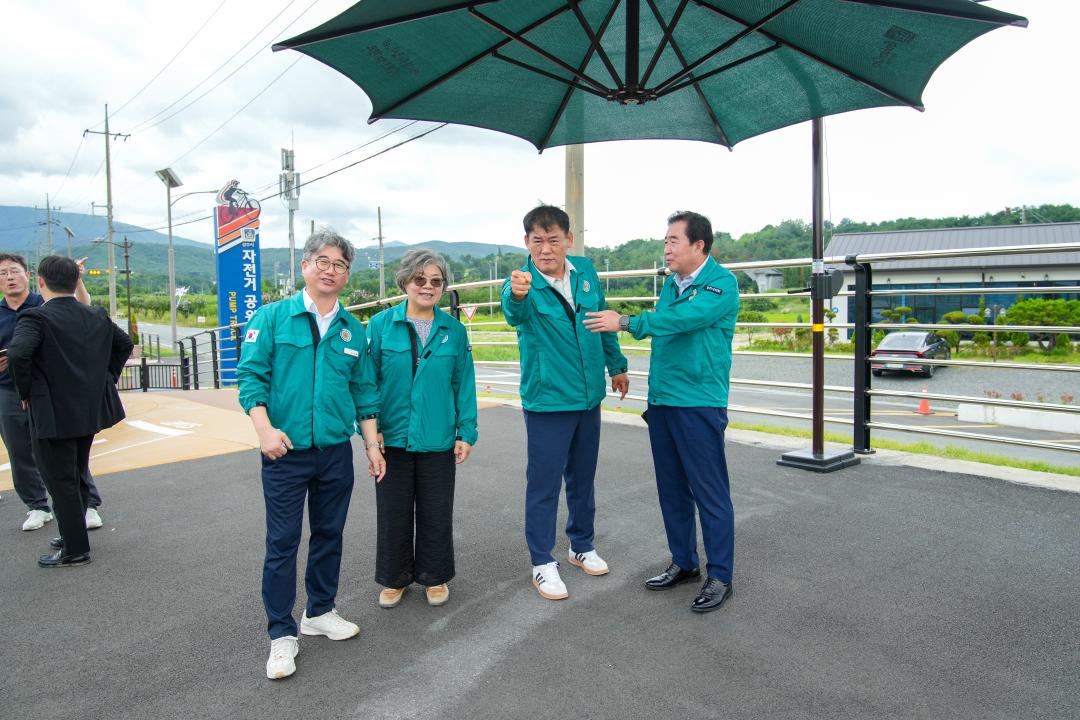 '문화도시위원회 현장방문(경주 라원_예술창작소 부지)' 게시글의 사진(32) '20240821_(0608)_문화도시위원회 현장방문(경주 라원_예술창작소 부지)_DSC08448.jpg'
