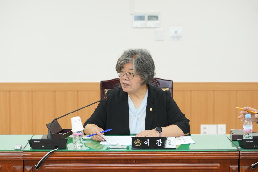 '제283회 임시회 폐회 중 제1차 의회운영위원회 회의 및 11_45 의원 연구단체 운영 심의위원회' 게시글의 사진(5) '20240814_(0393)_제283회 임시회 폐회 중 제1차 의회운영위원회 회의_DSC05977.jpg'