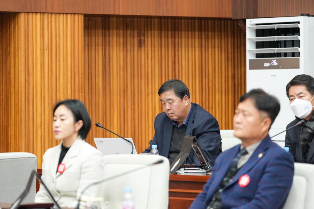 '제279회 경주시의회 제2차 정례회 제3차 본회의' 게시글의 사진(35) '20231220_(0597)_제279회 경주시의회 제2차 정례회 제3차 본회의_DSC06628.jpg'