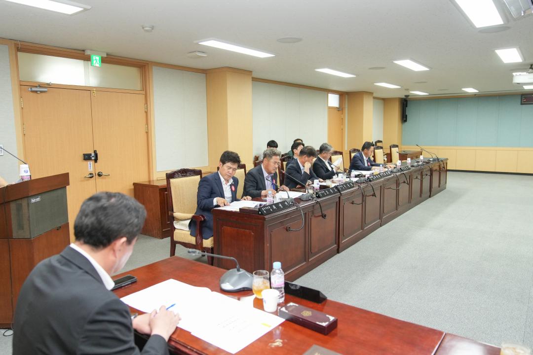 '의장단 간담회' 게시글의 사진(4) '20240705_(0739)_의장단 간담회_DSC05152.jpg'
